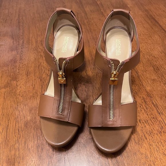 MICHAEL Michael Kors Shoes - NWT and box! Michael Kors Zip Sandle